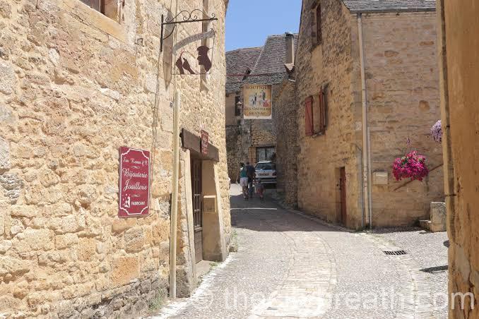 Village de Beynac-et-Cazenac, décor des Visiteurs 2